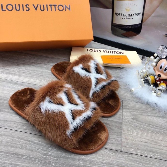 LV $79 gallery