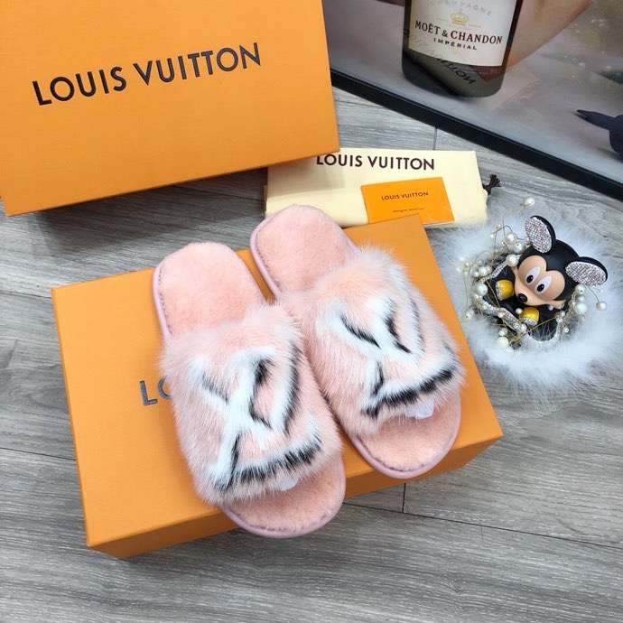 LV $79 gallery