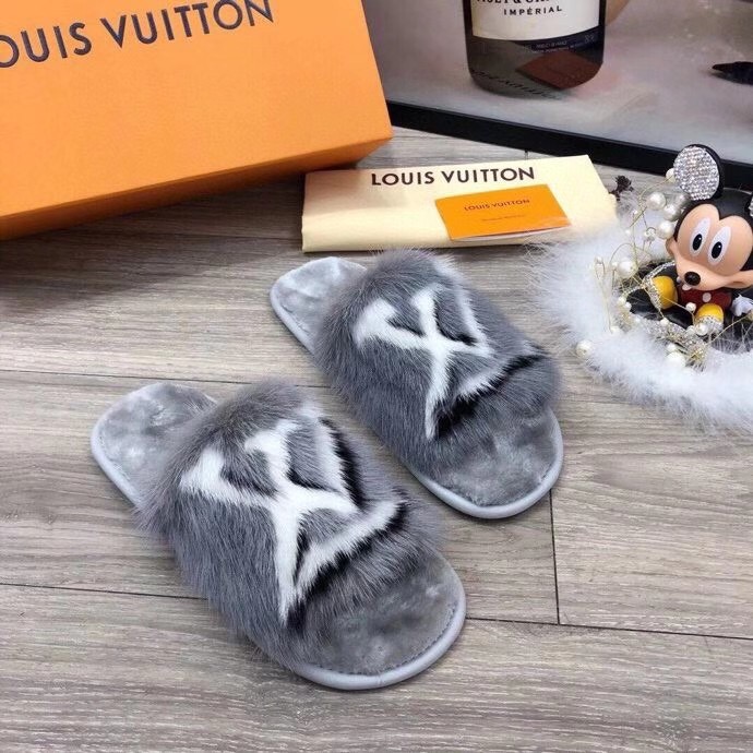 LV $79 gallery