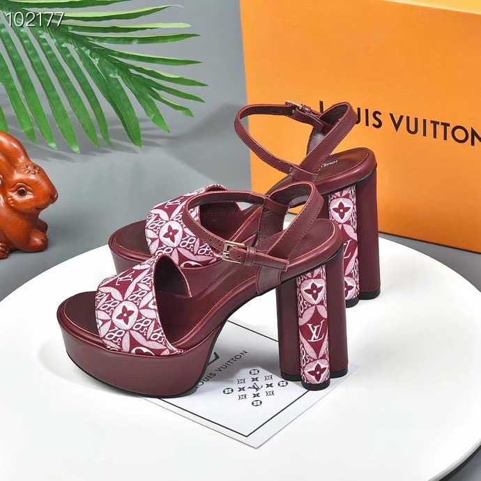 LV $80 gallery