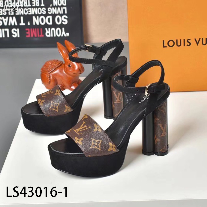 LV $80 gallery