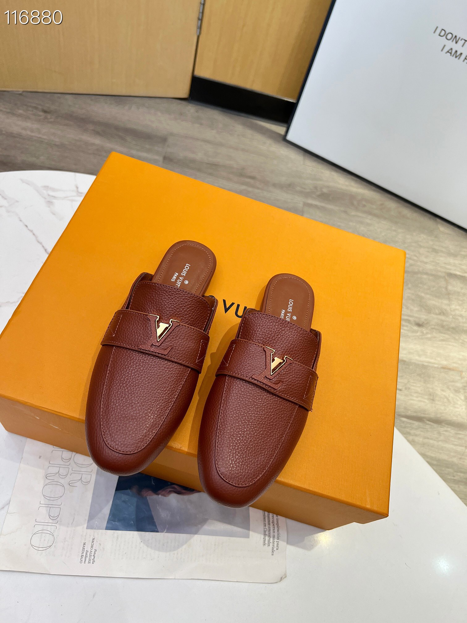 LV $80 gallery