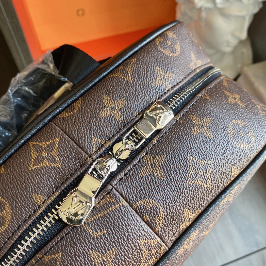 LV $80 gallery