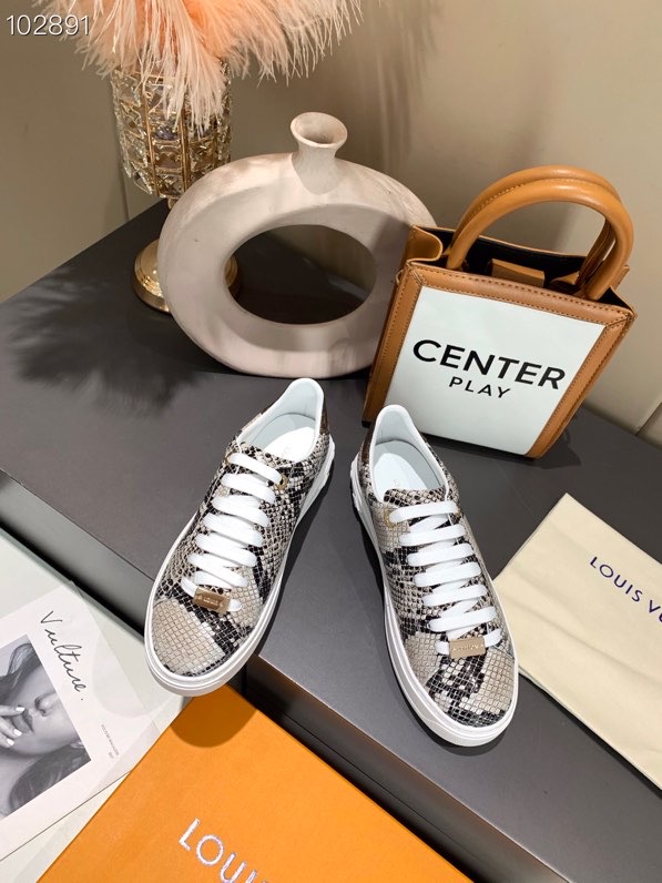 LV $80 gallery