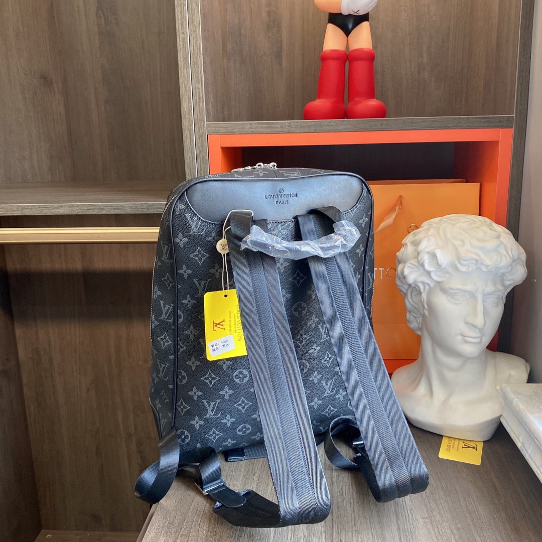 LV $80 gallery