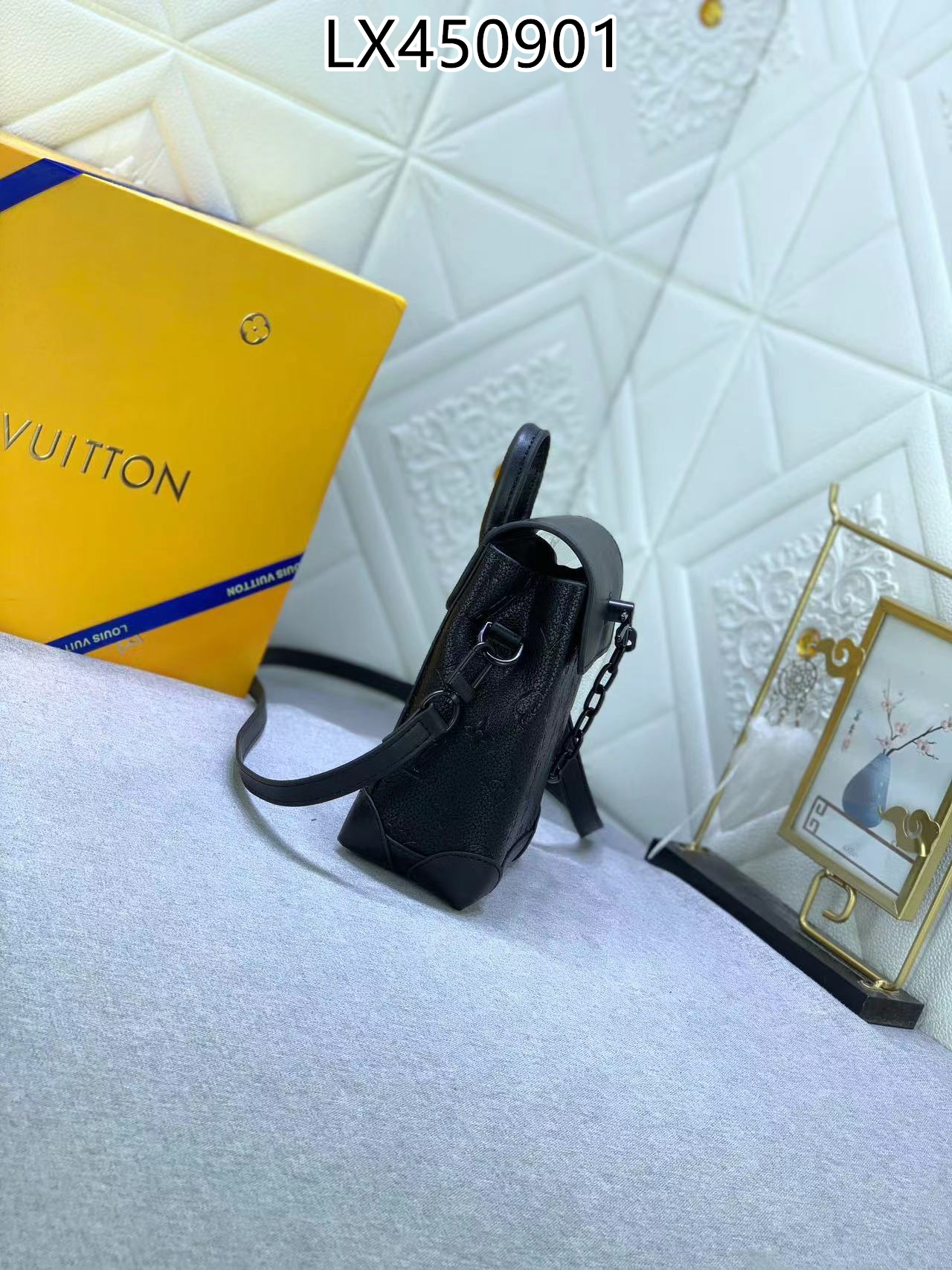 LV $80 gallery