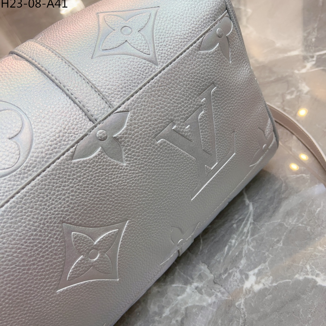 LV $80 gallery