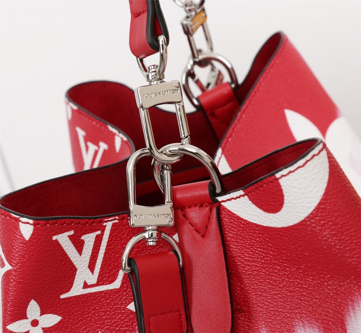 LV $80 gallery