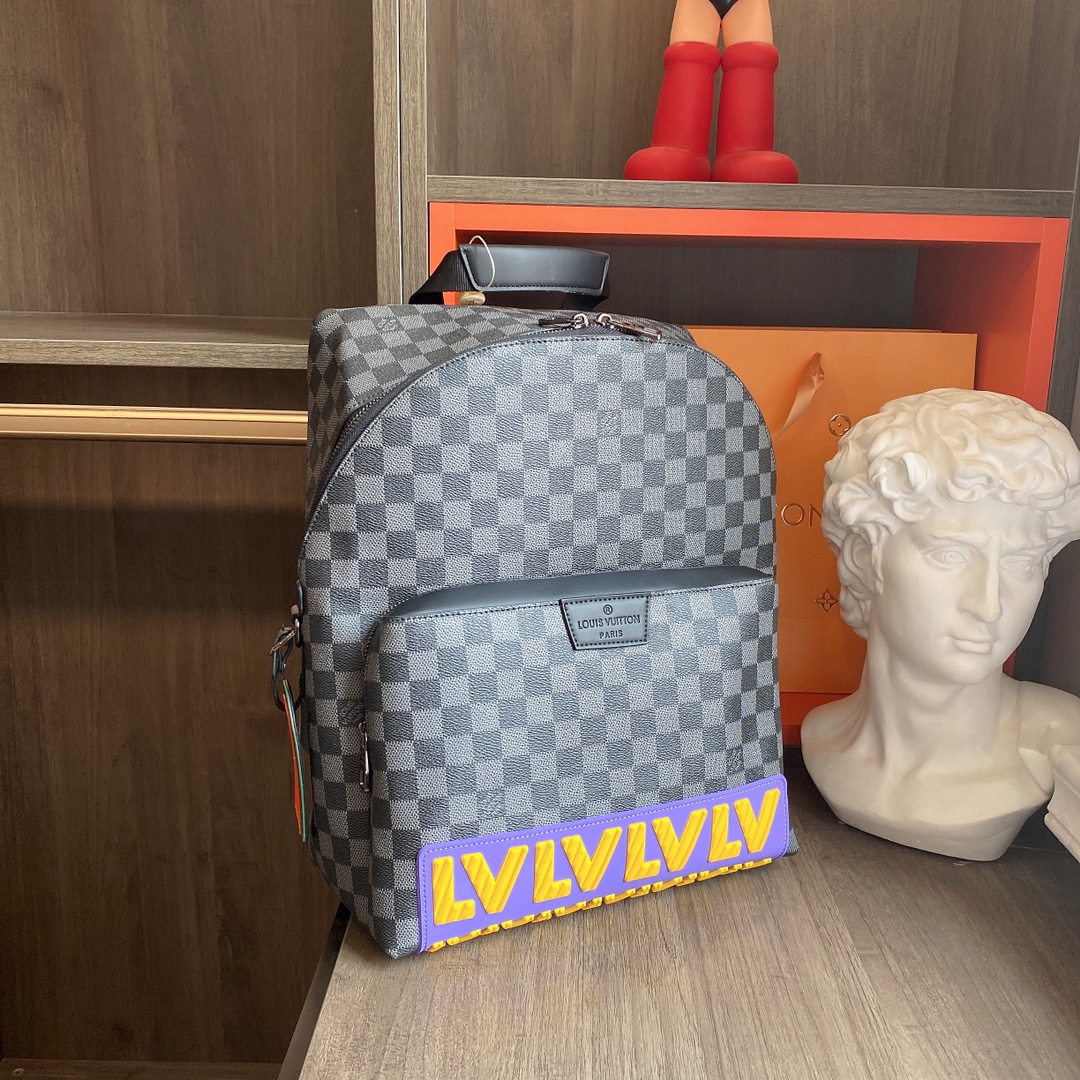 LV $80 gallery