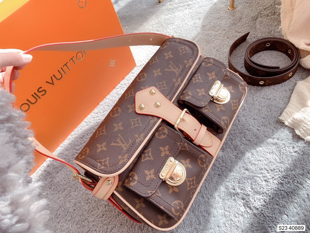 LV $80 gallery