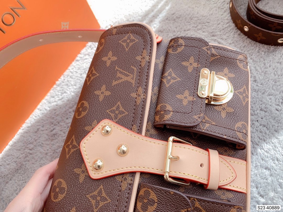 LV $80 gallery