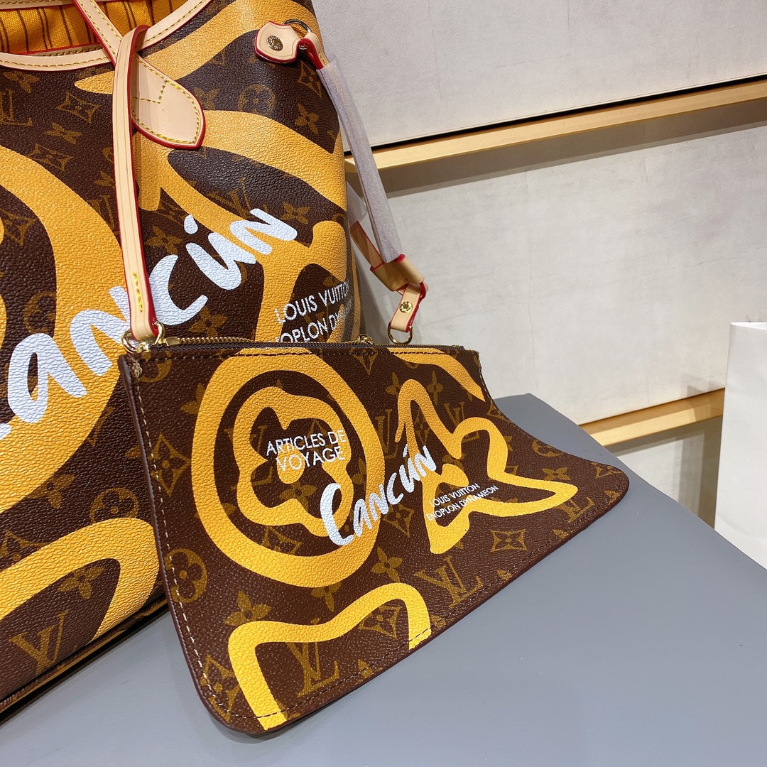 LV $80 gallery