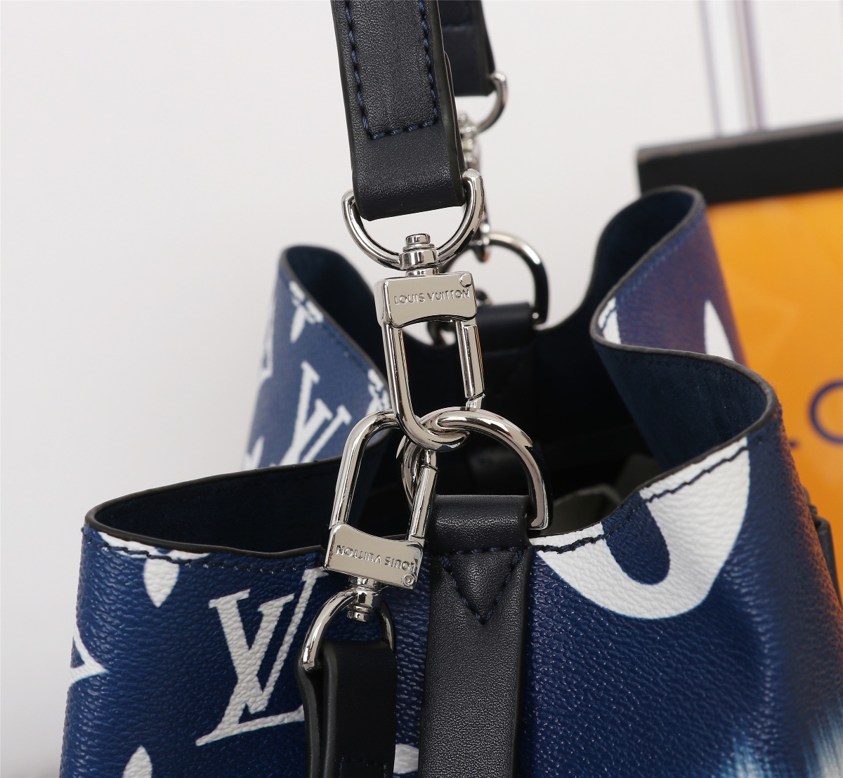 LV $80 gallery