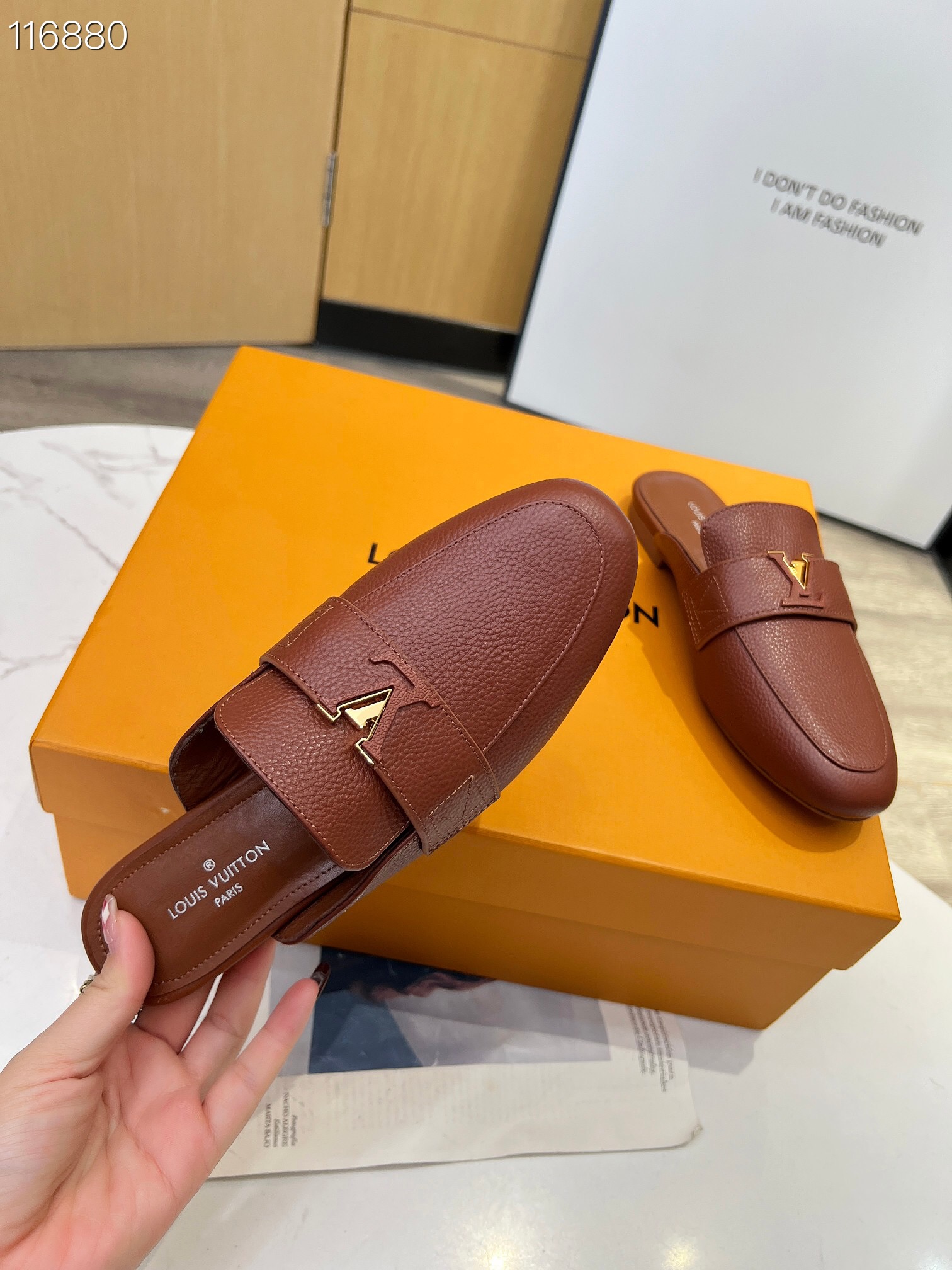 LV $80 gallery