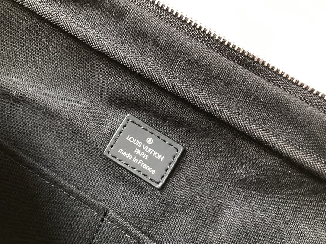 LV $80 gallery