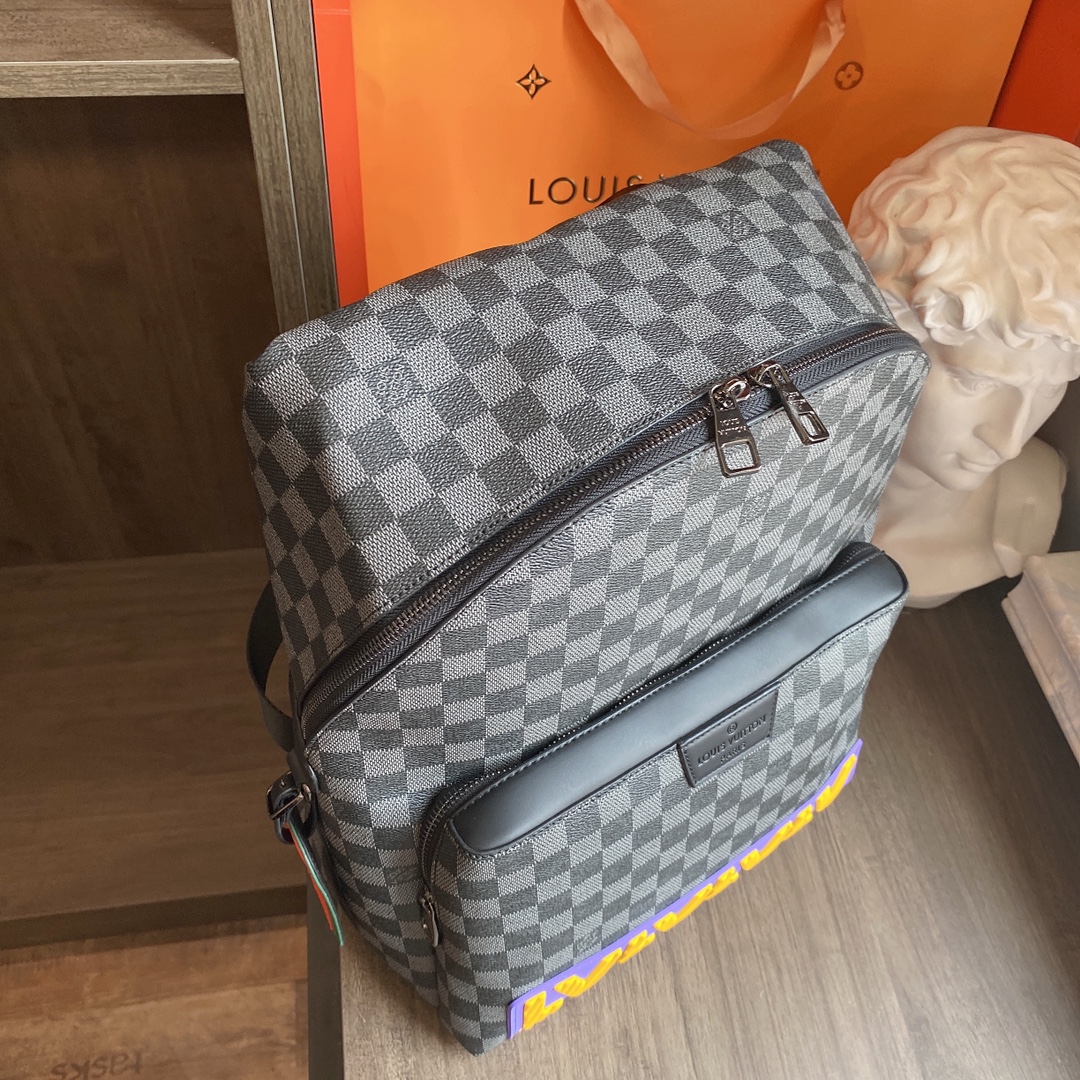 LV $80 gallery