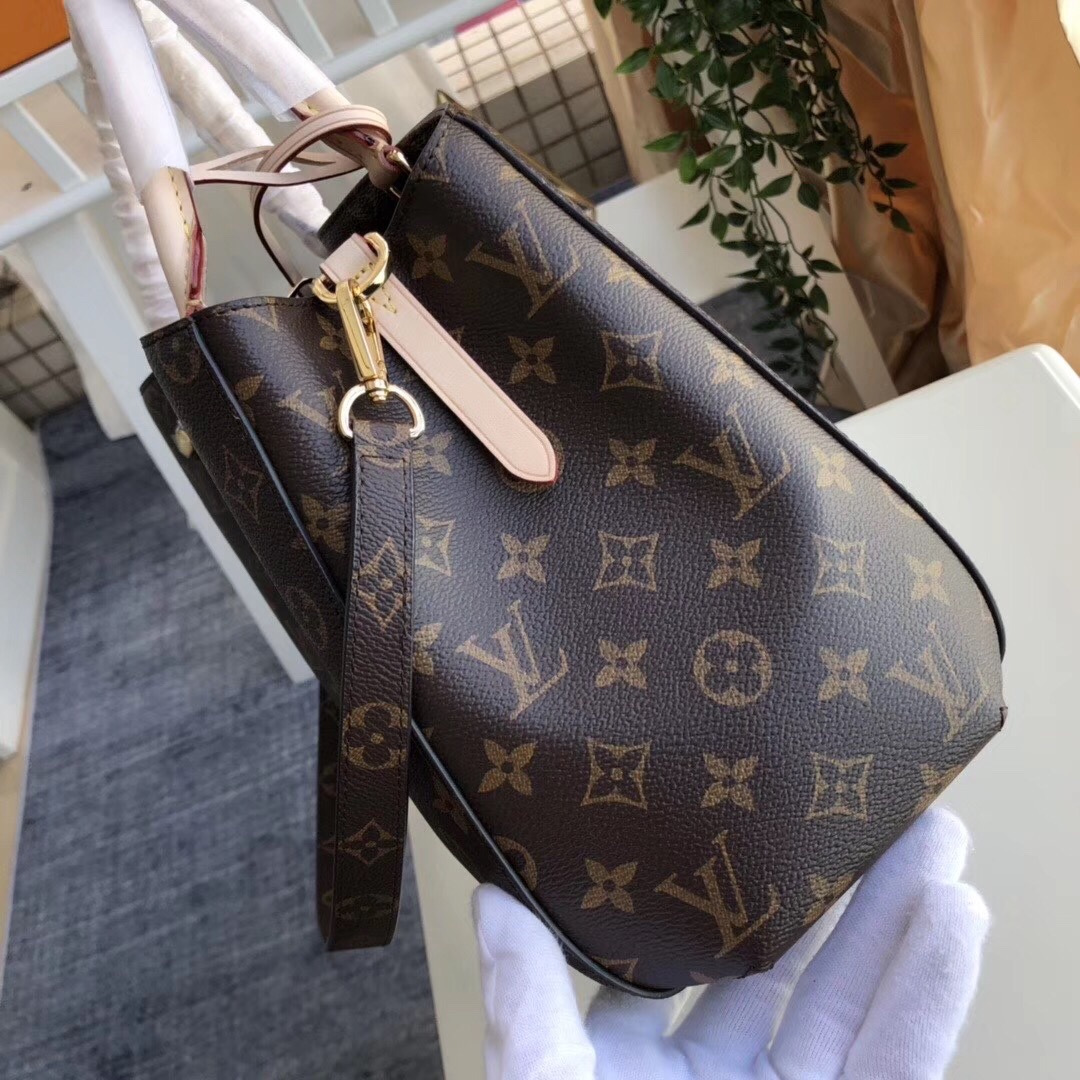 LV $80 gallery