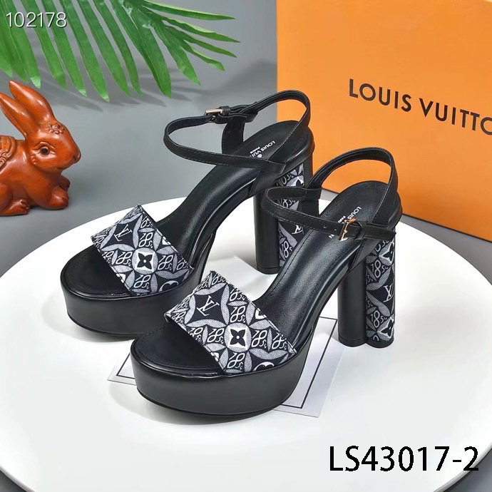 LV $80 gallery