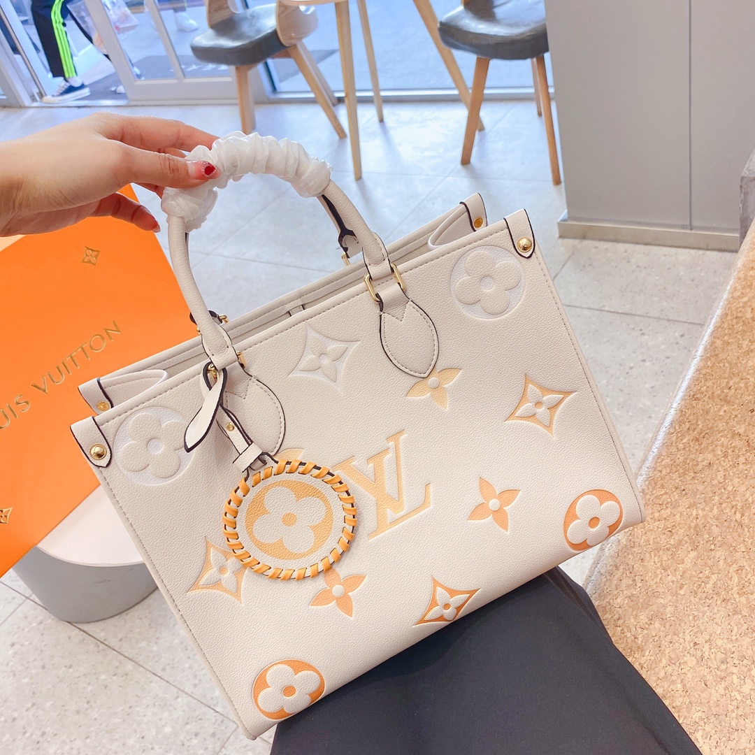 LV $80 gallery