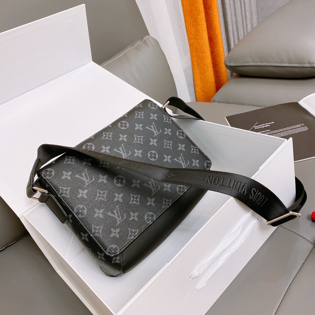 LV $80 gallery