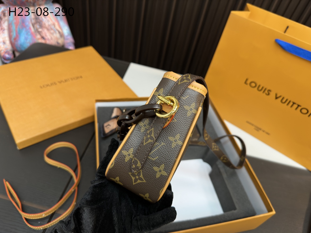 LV $81 gallery