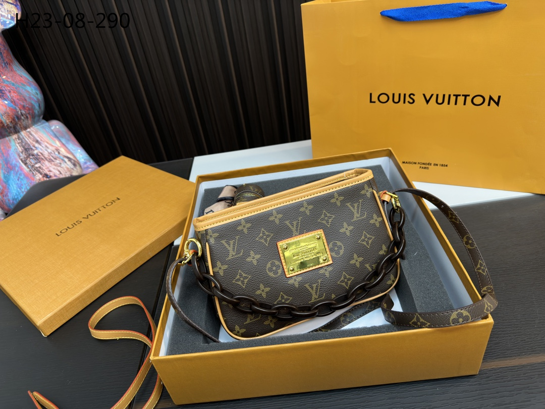 LV $81 gallery