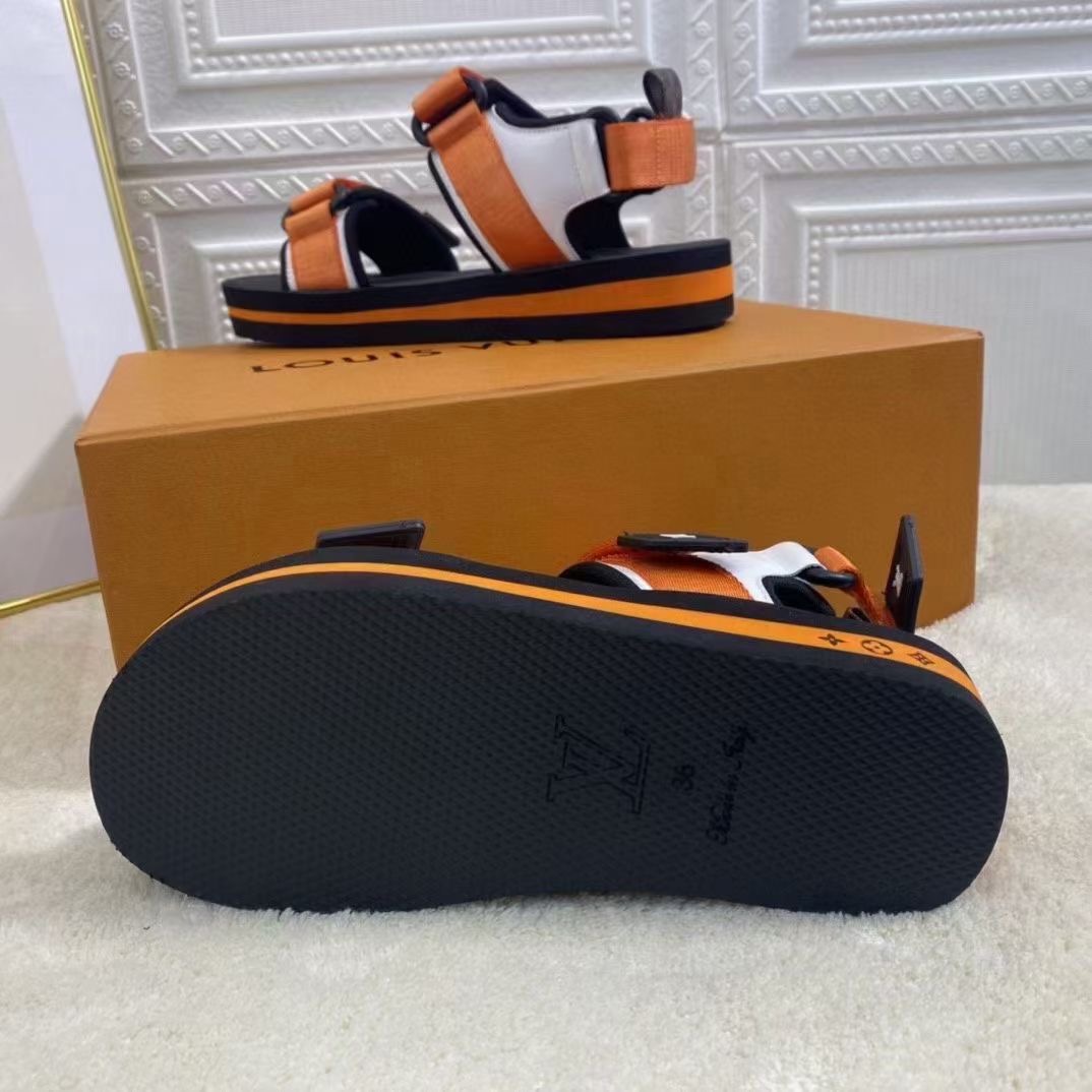 LV $81 gallery