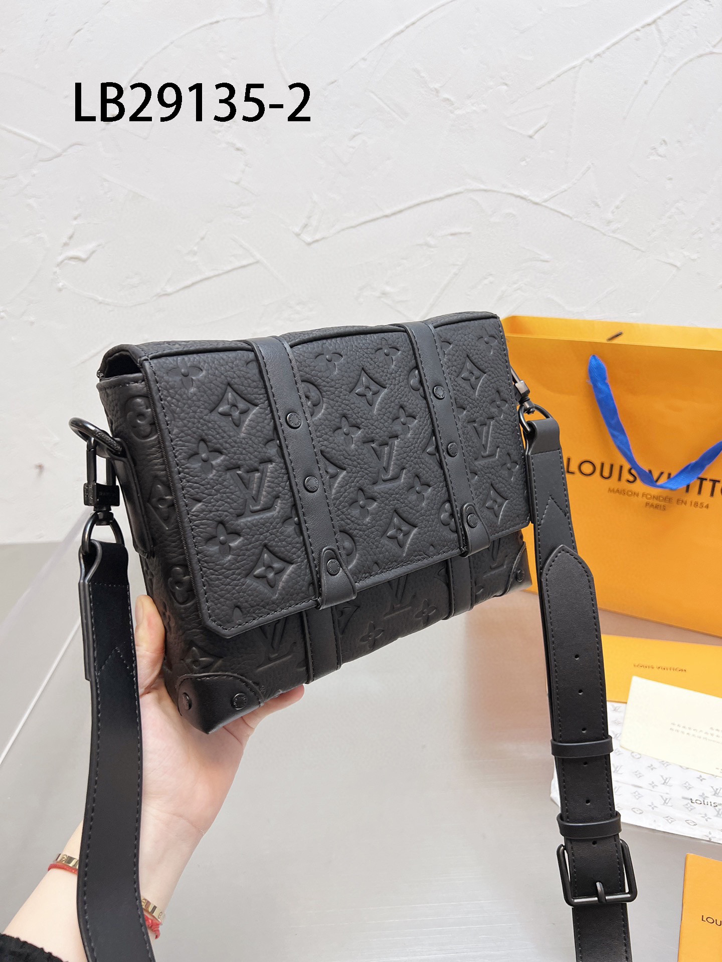 LV $81 gallery