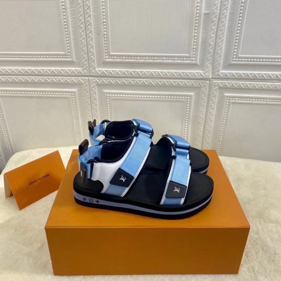 LV $81 gallery