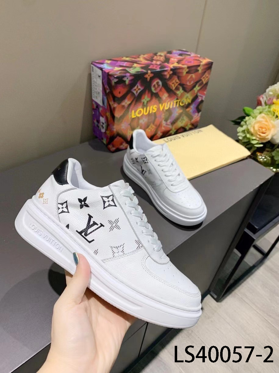 LV $81 gallery