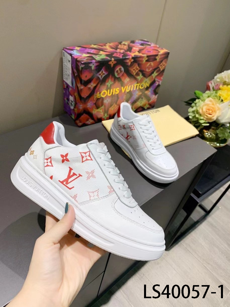 LV $81 gallery