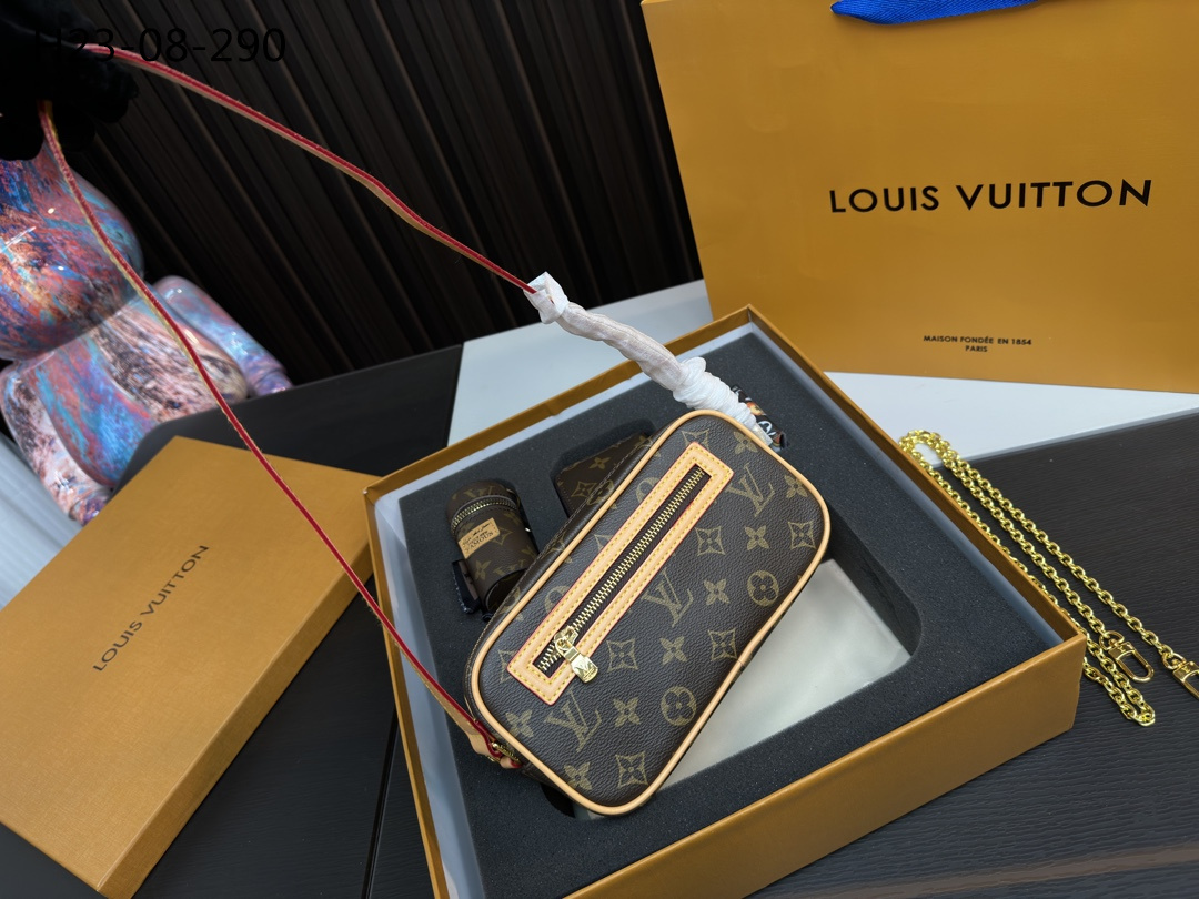 LV $81 gallery