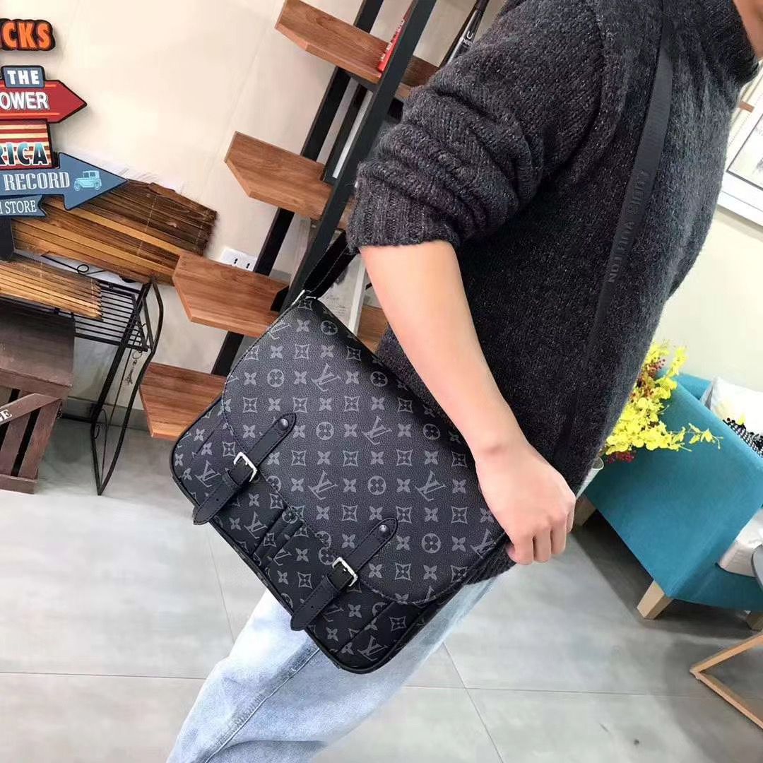 LV $81 gallery