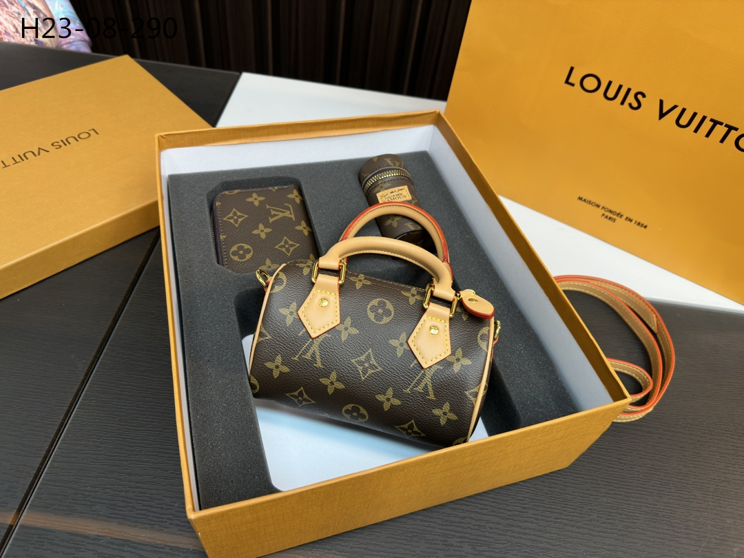 LV $81 gallery