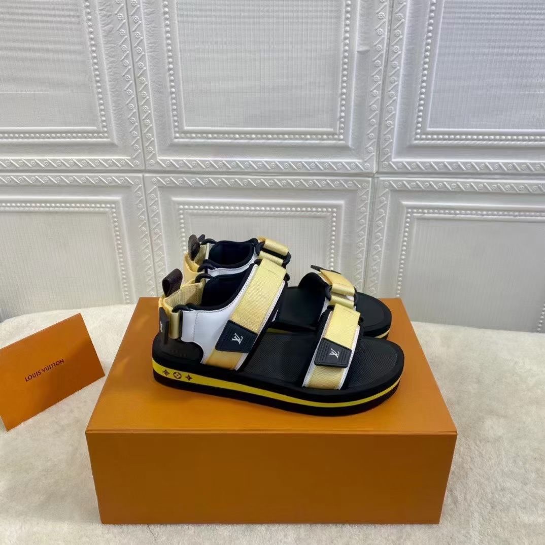 LV $81 gallery