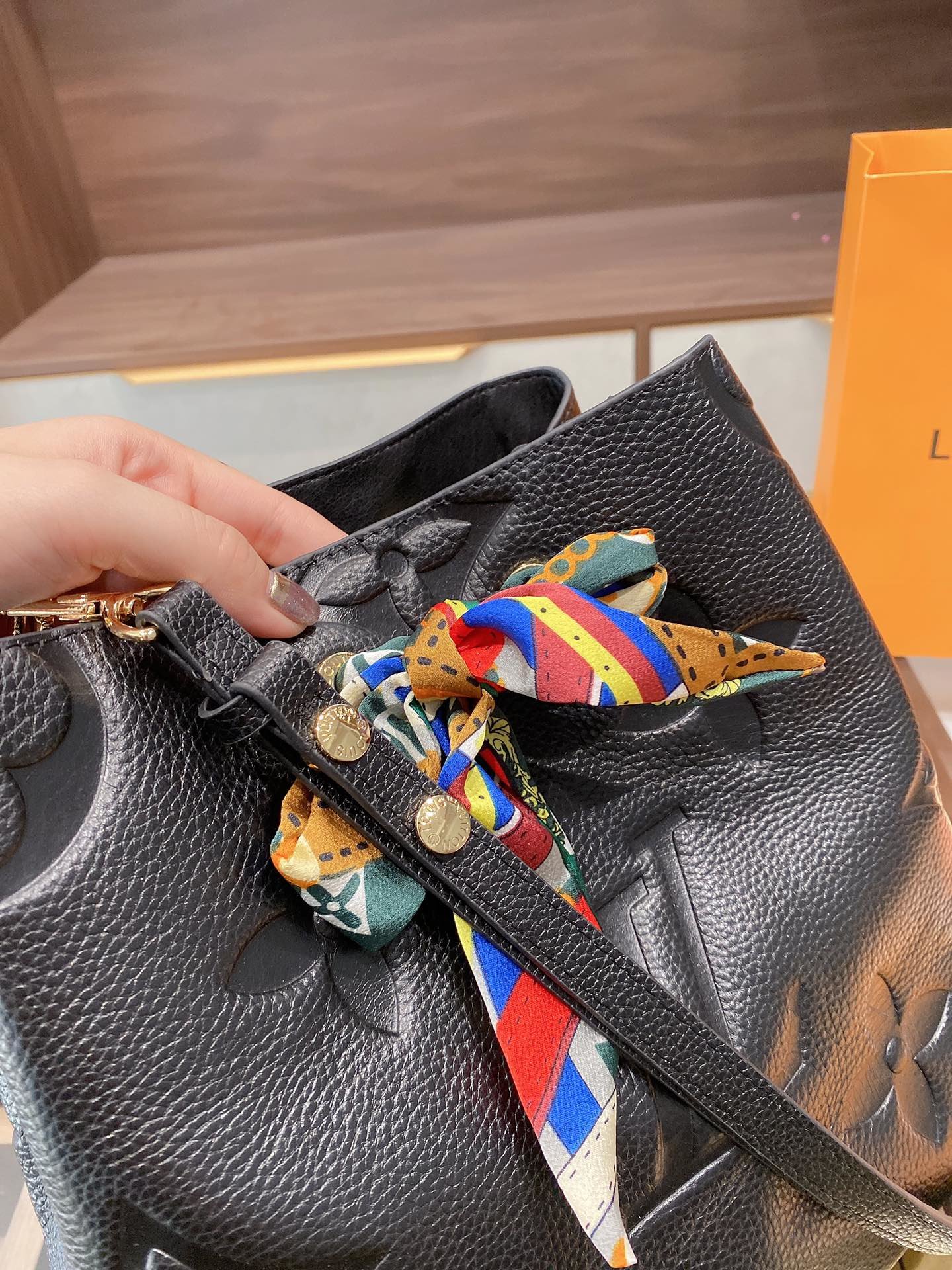 LV $81 gallery