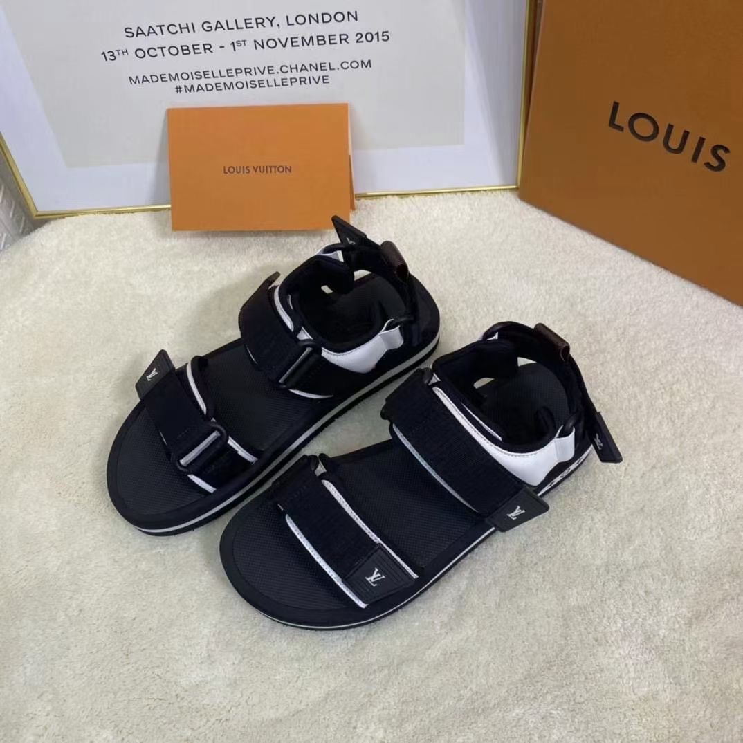 LV $81 gallery