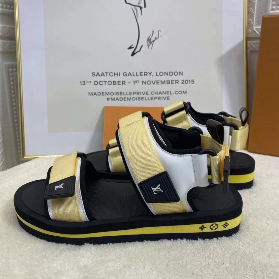 LV $81 gallery