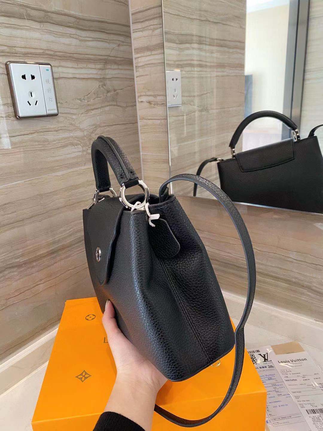 LV $81 gallery