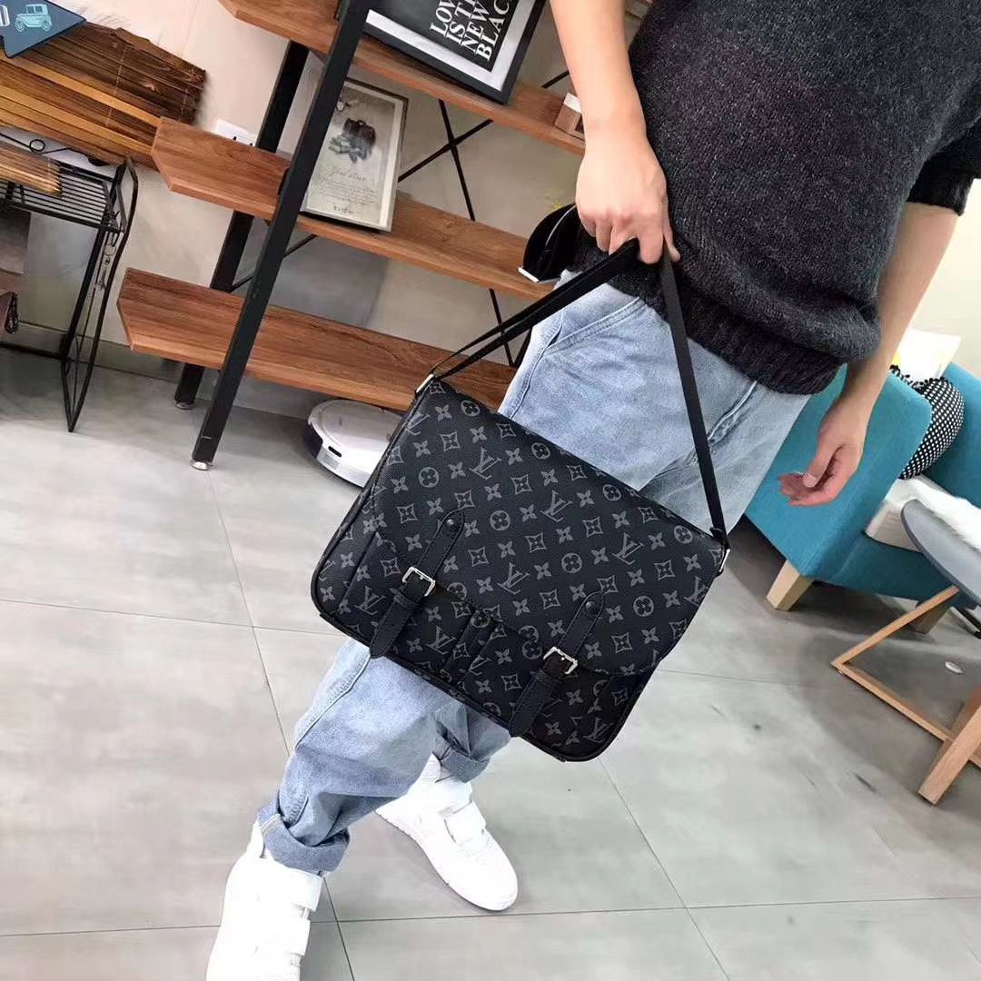 LV $81 gallery