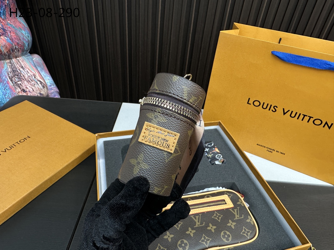 LV $81 gallery