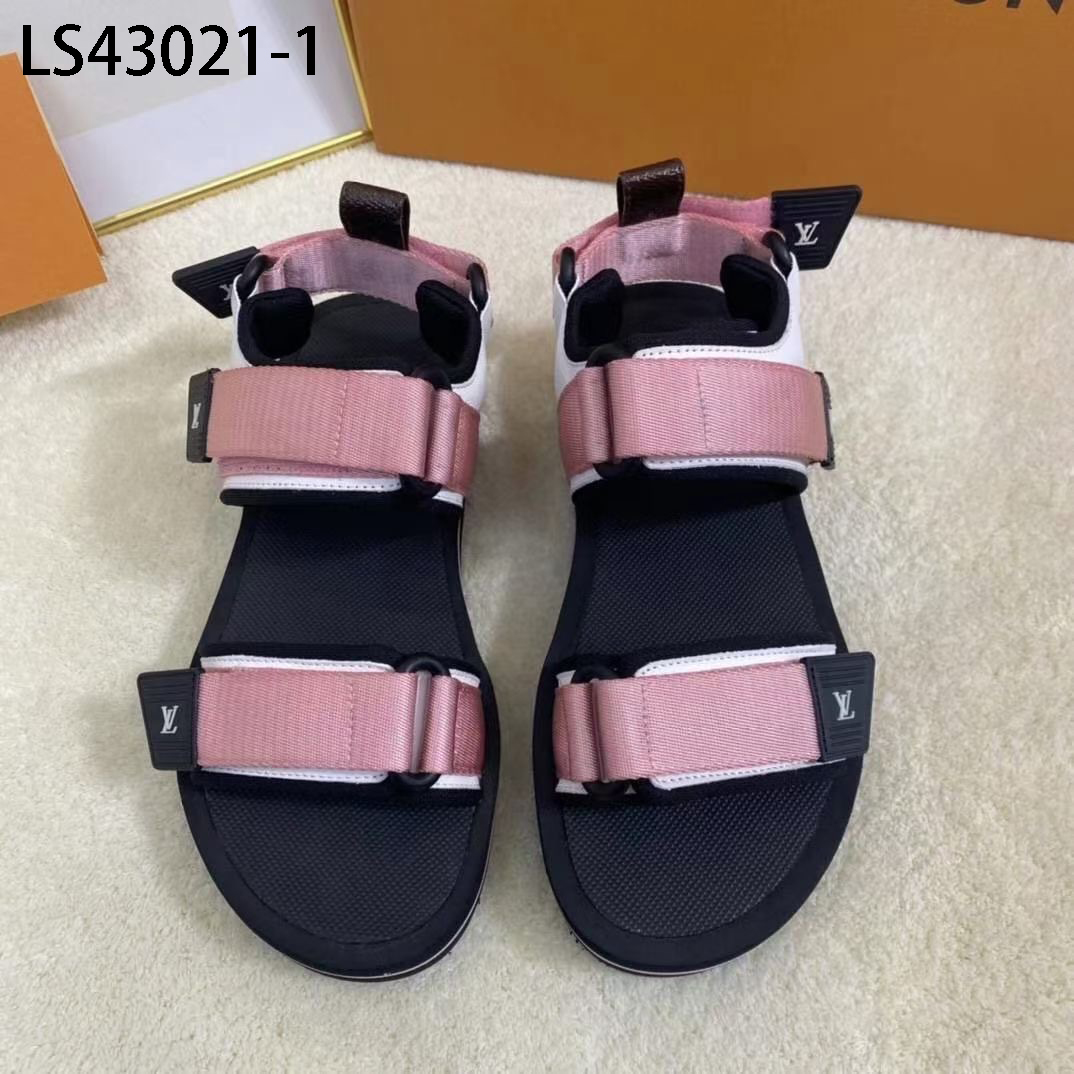 LV $81 gallery