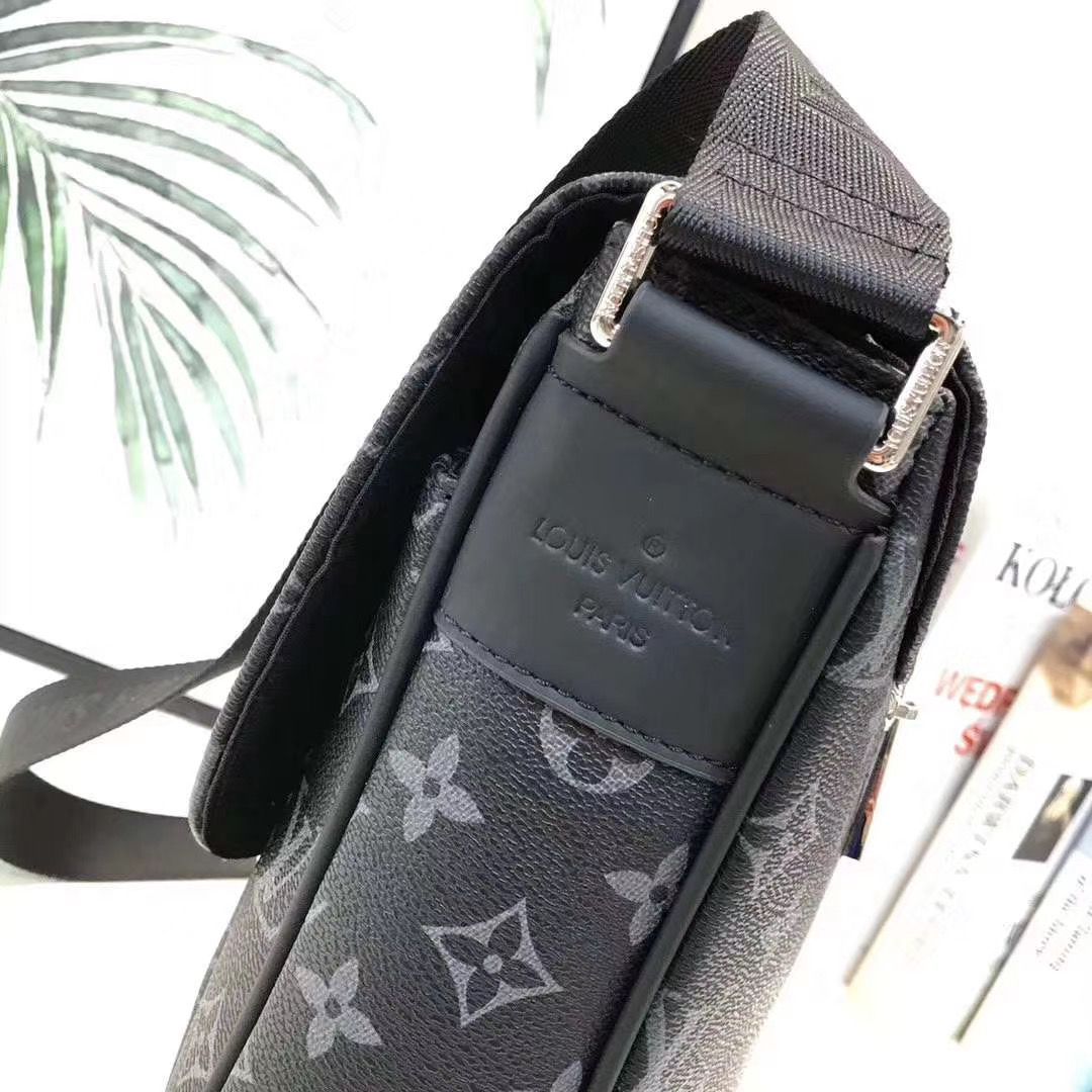 LV $81 gallery