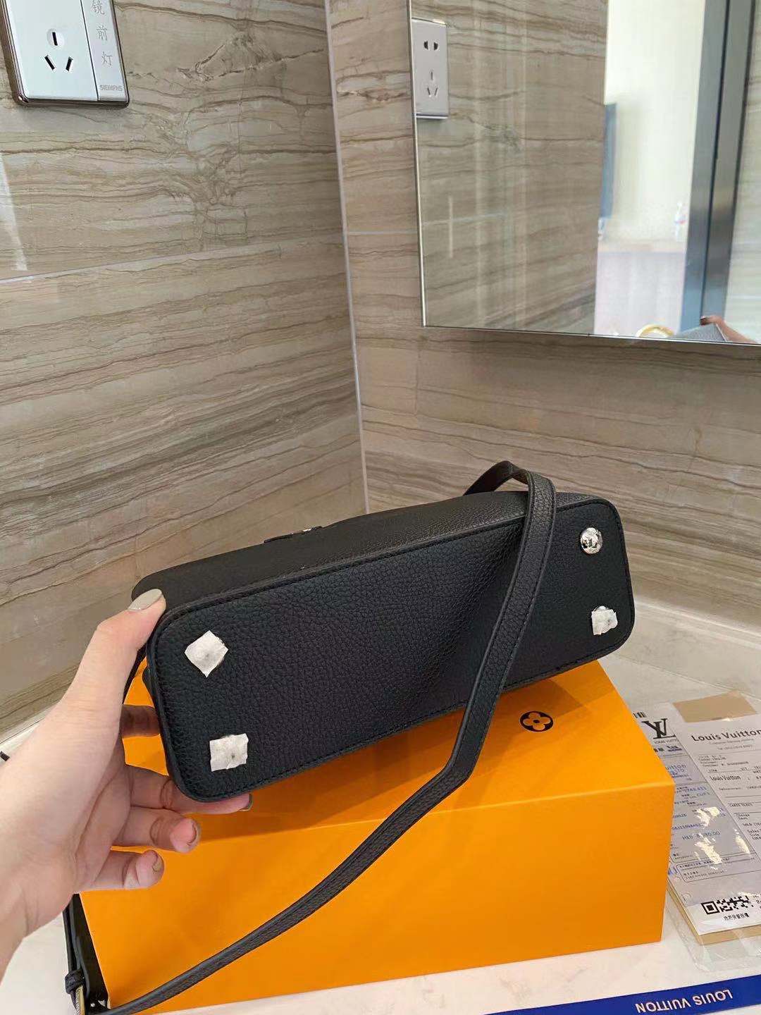 LV $81 gallery