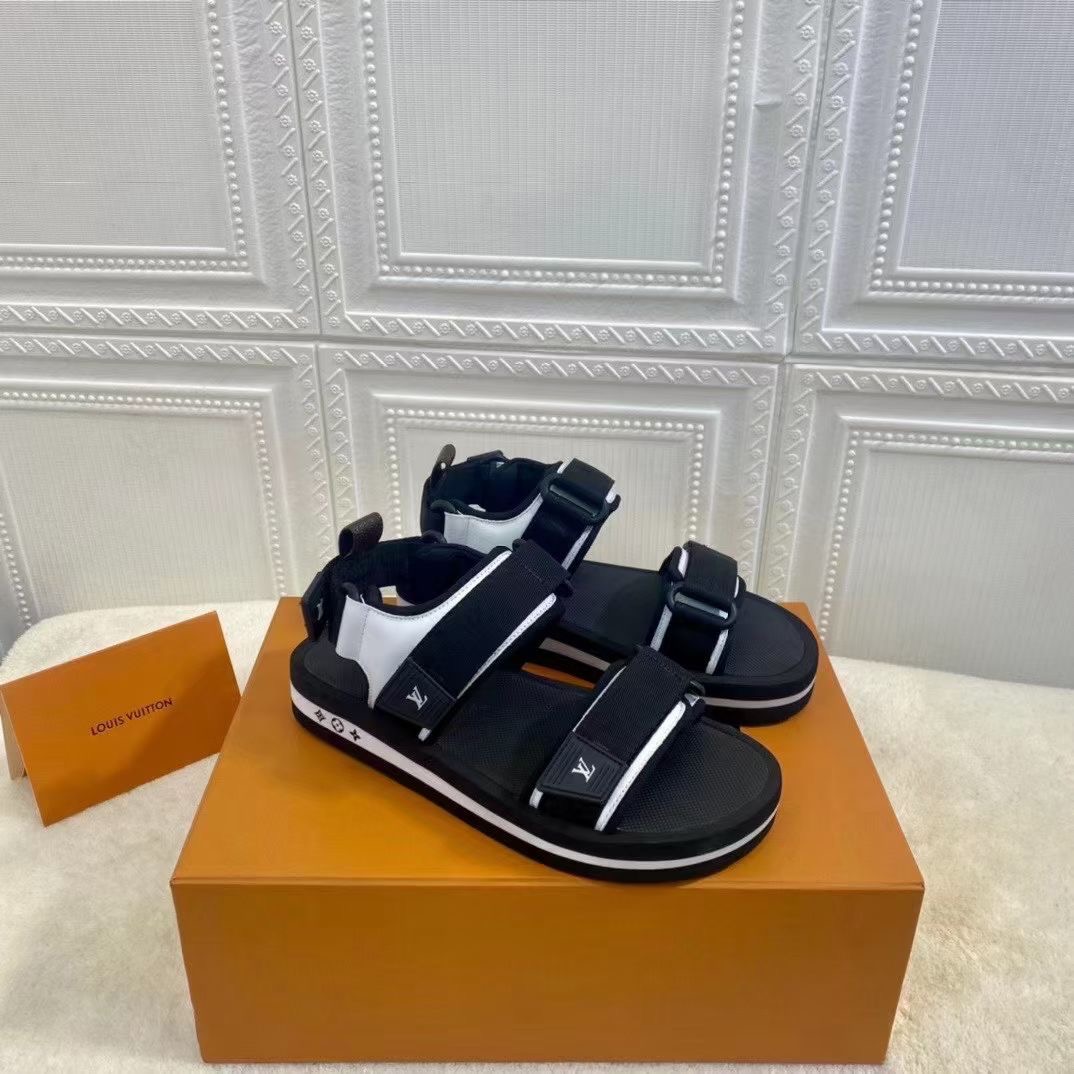 LV $81 gallery