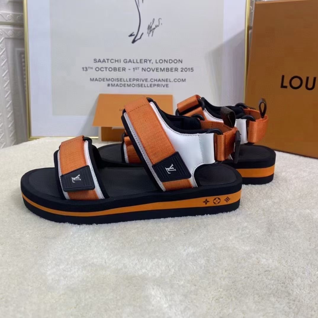 LV $81 gallery