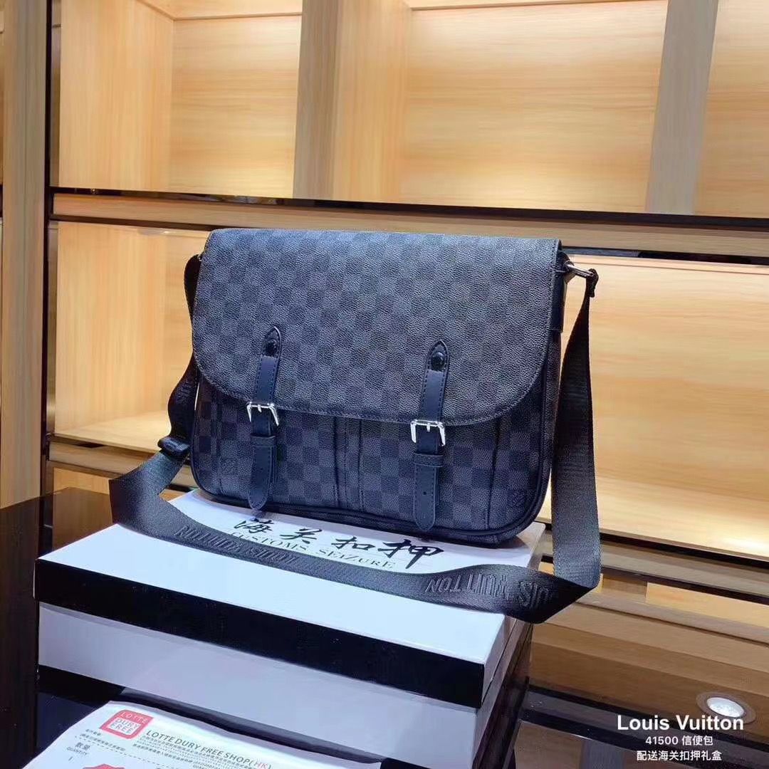 LV $81 gallery