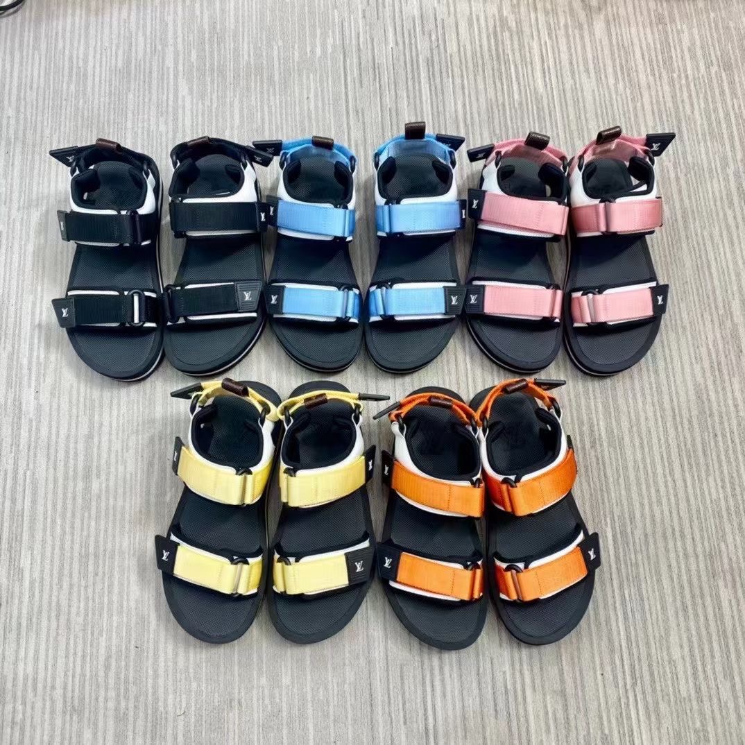 LV $81 gallery