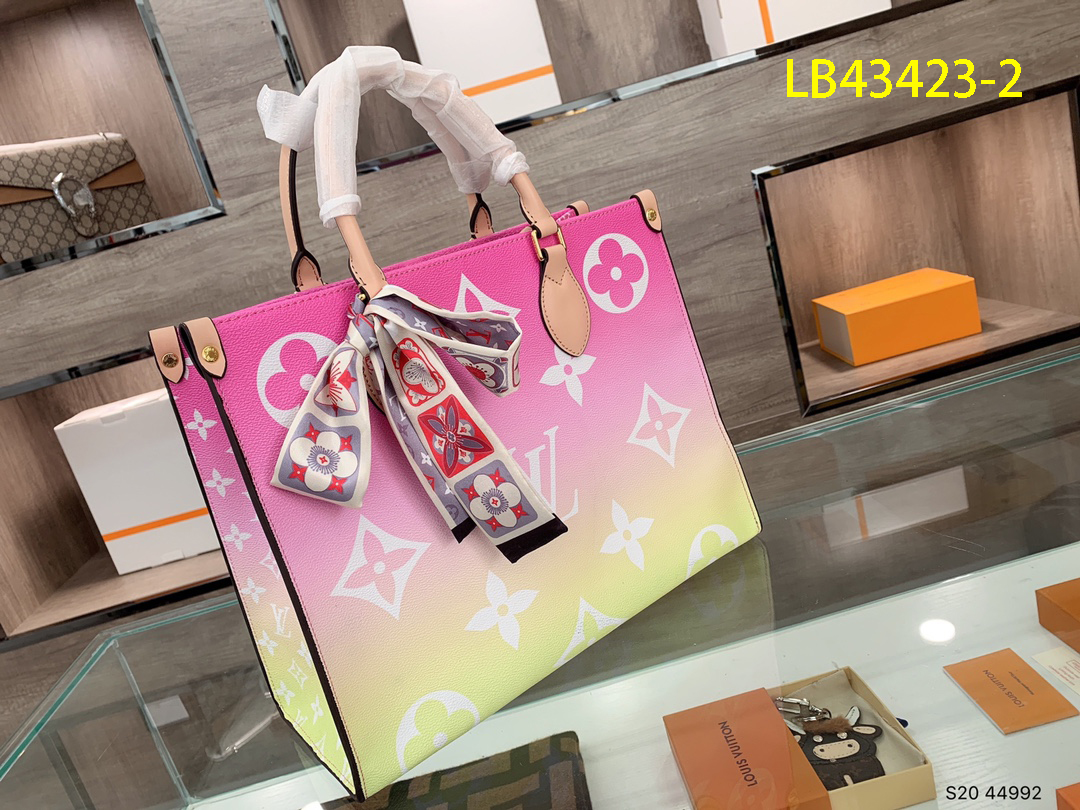 LV $81 gallery