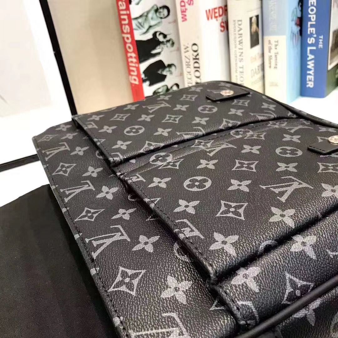 LV $81 gallery